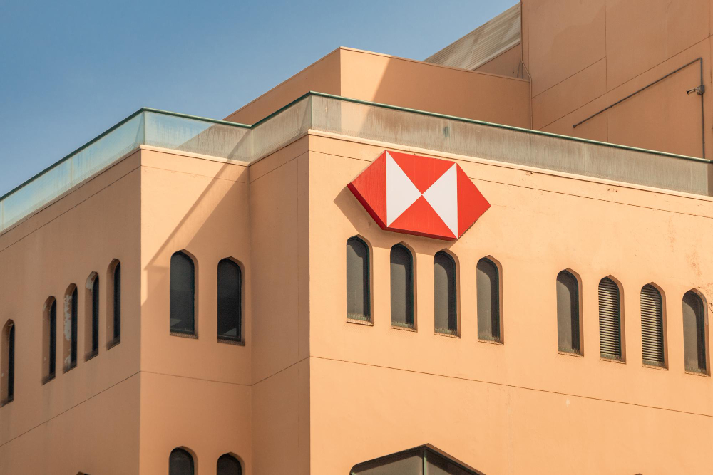 HSBC unveils net zero transition plan: Pioneering steps towards sustainable banking