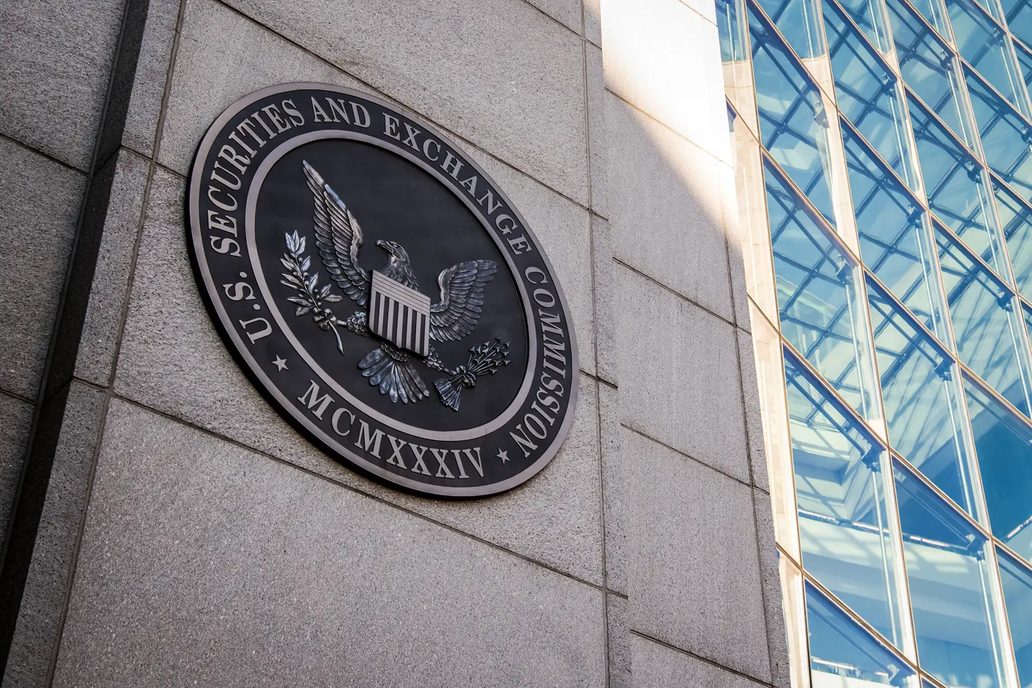 Post-election pressures intensify SEC's struggling climate agenda in New Year