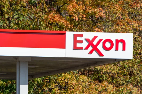 New York State Retirement Fund to divest from Exxon Mobil and others over climate concerns