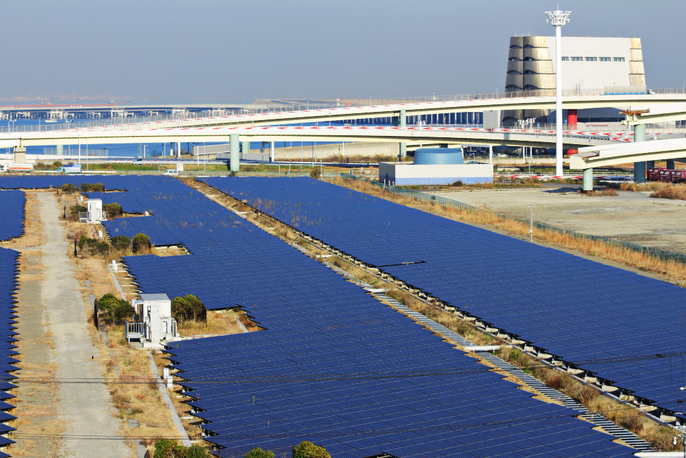 World’s largest solar manufacturer to slashes one-third of workforce