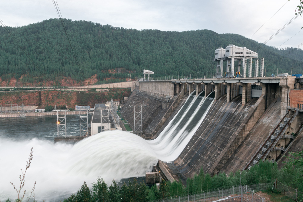 India's hydropower plummets to 38-year low amid erratic rainfall, leading to CFPP dependence
