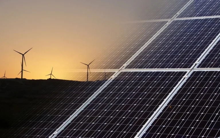 VH Global Sustainable Energy acquires 248.4 MW solar and wind portfolio across Europe 