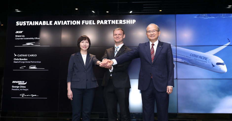 acer-collaborates-with-cathay-cargo-and-dimerco-express-to-reduce-carbon-emissions-in-aviation